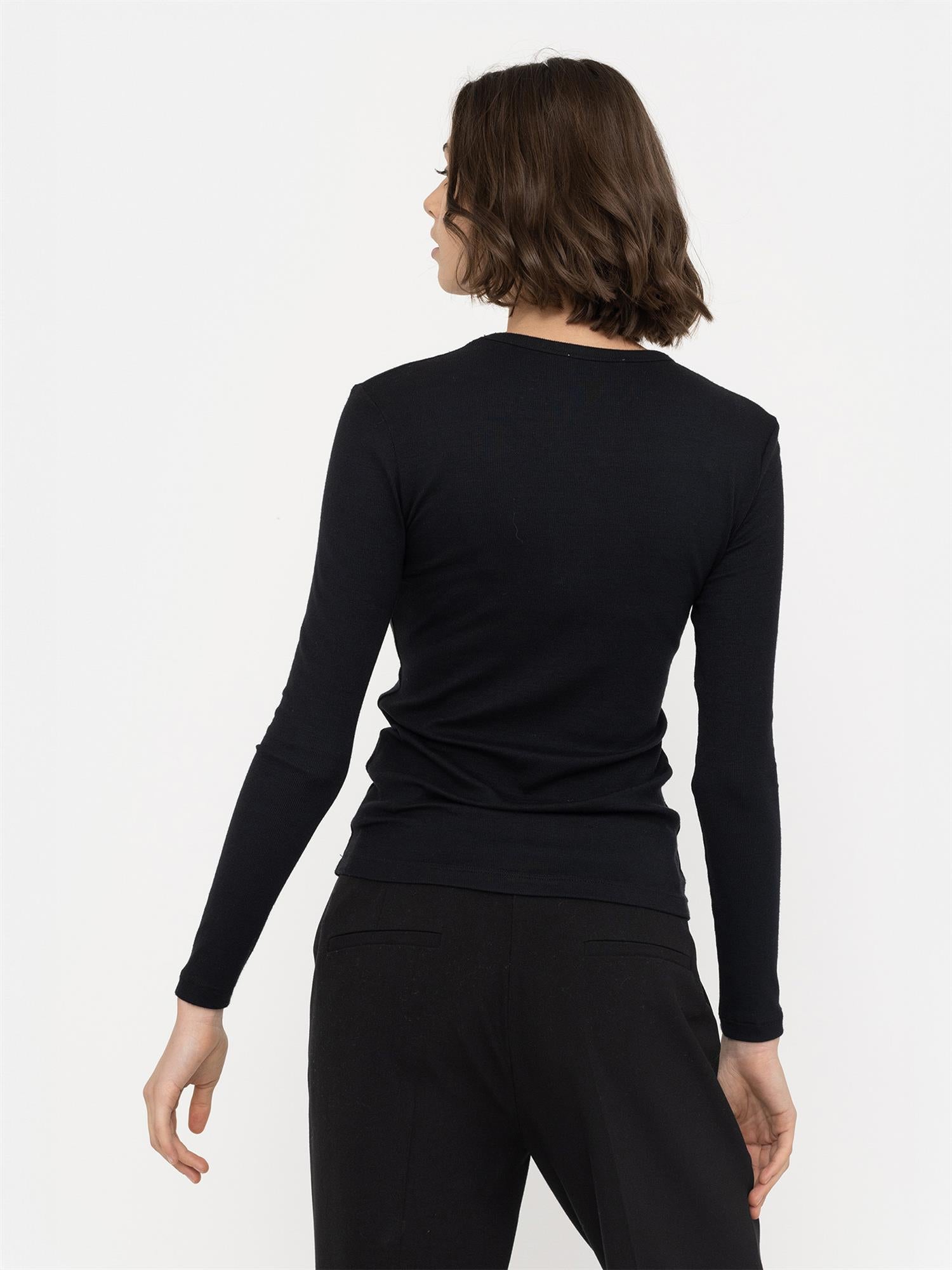 Fenja O-neck Top - Sort