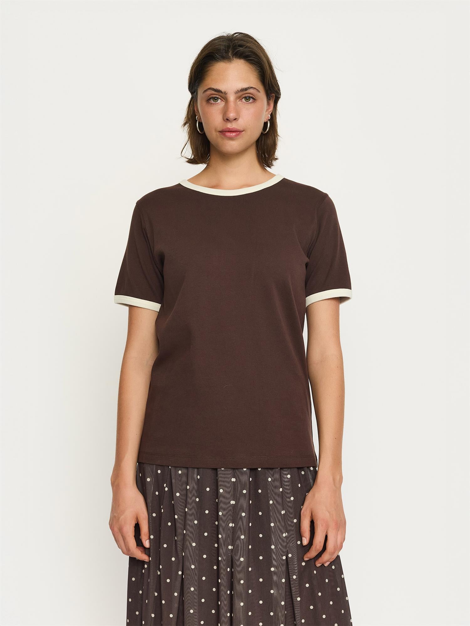 Hella Contrasted O-neck Top GOTS