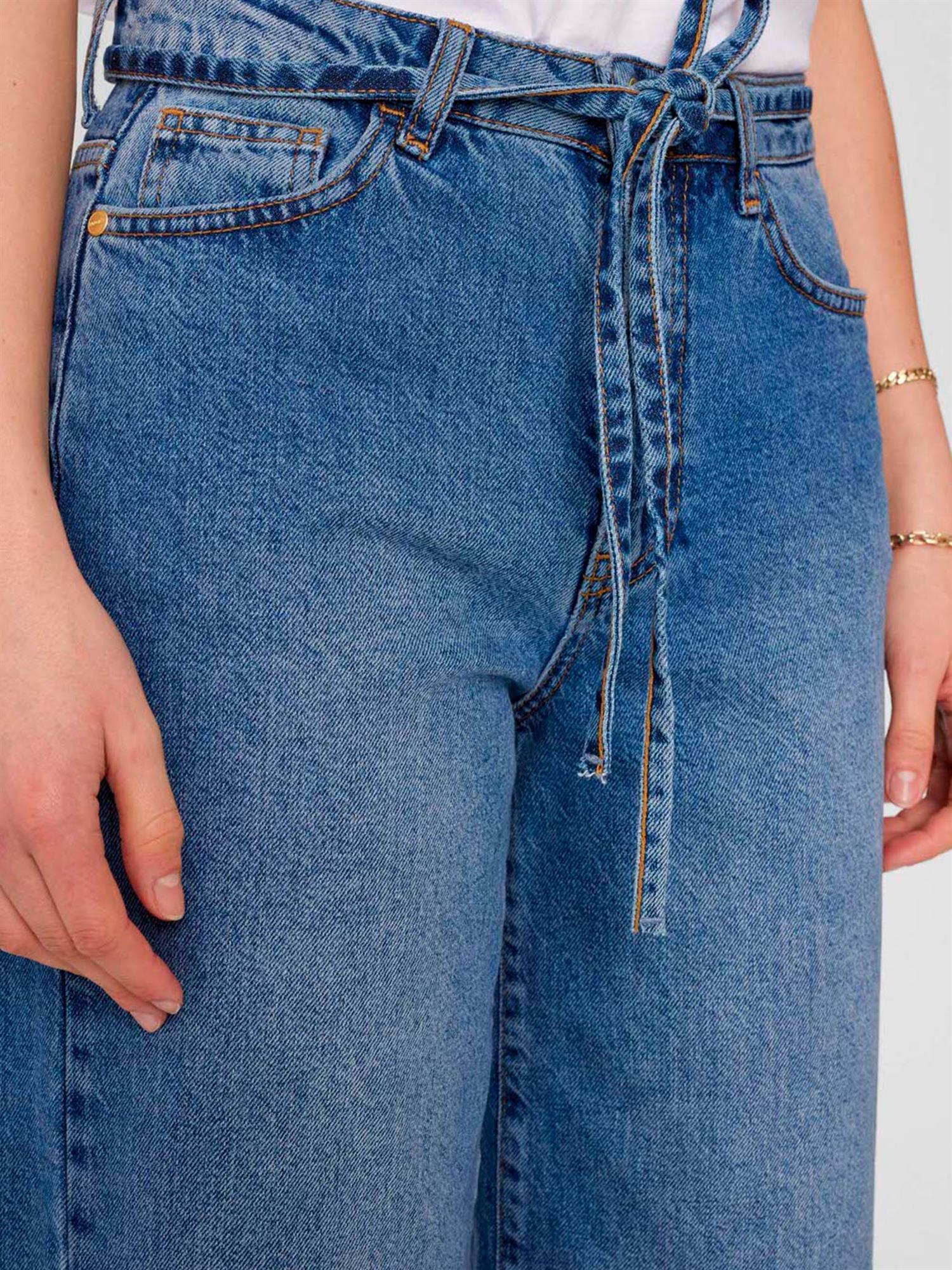 Brooklyn Jeans - Medium Blue Denim