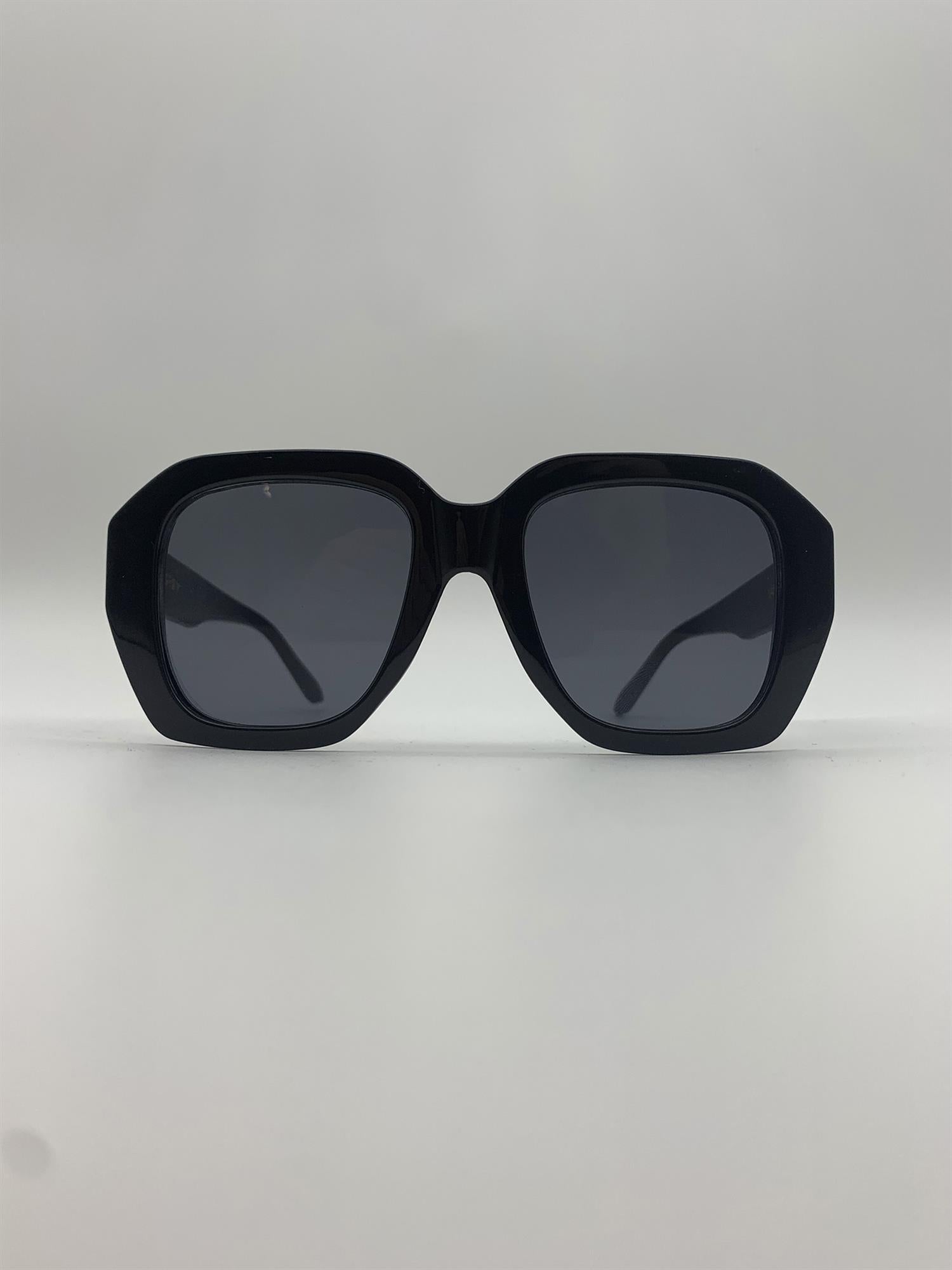 Vanja - Black