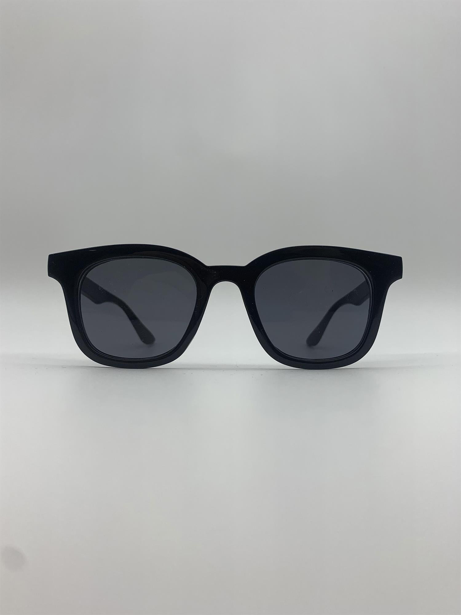 Kim - Black