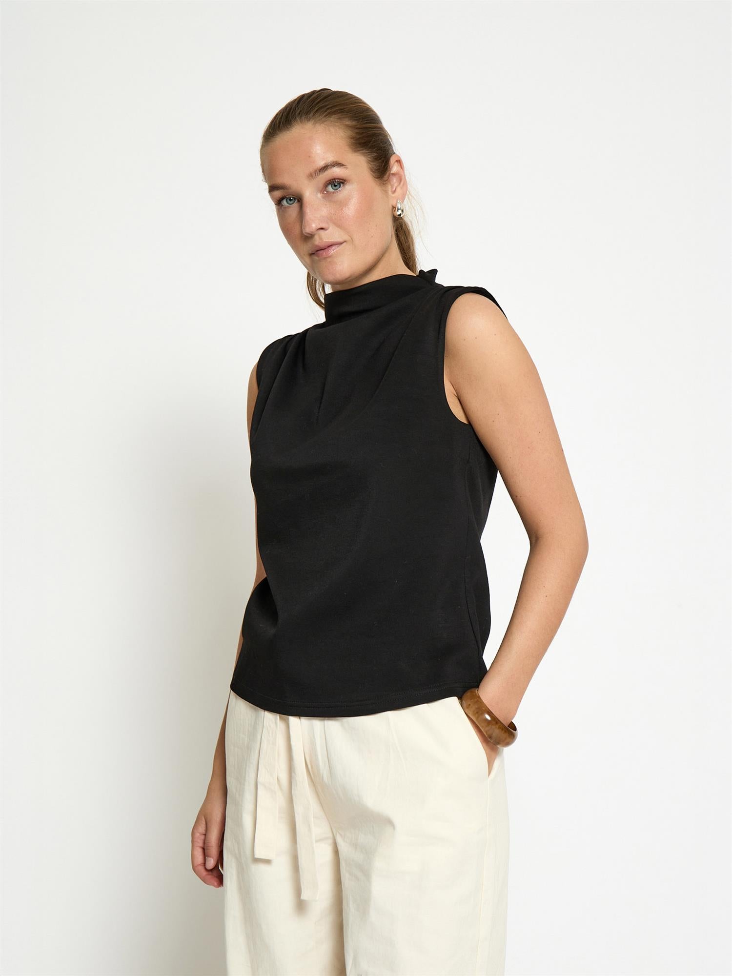Inka Sleeveless Top - Black