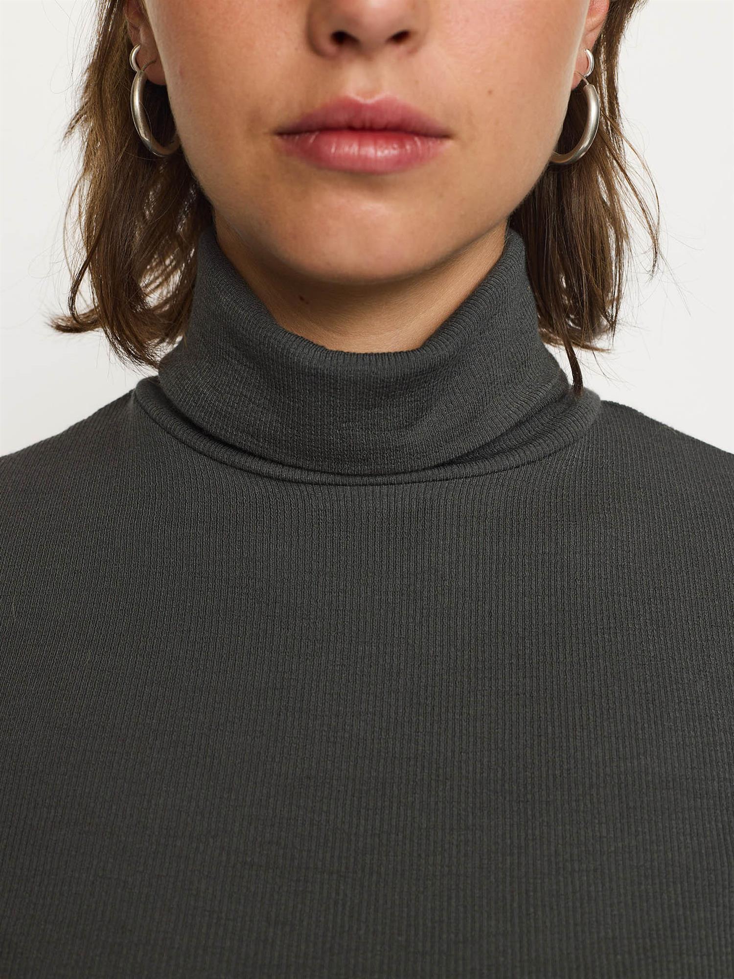 Fenja Rollneck Top
