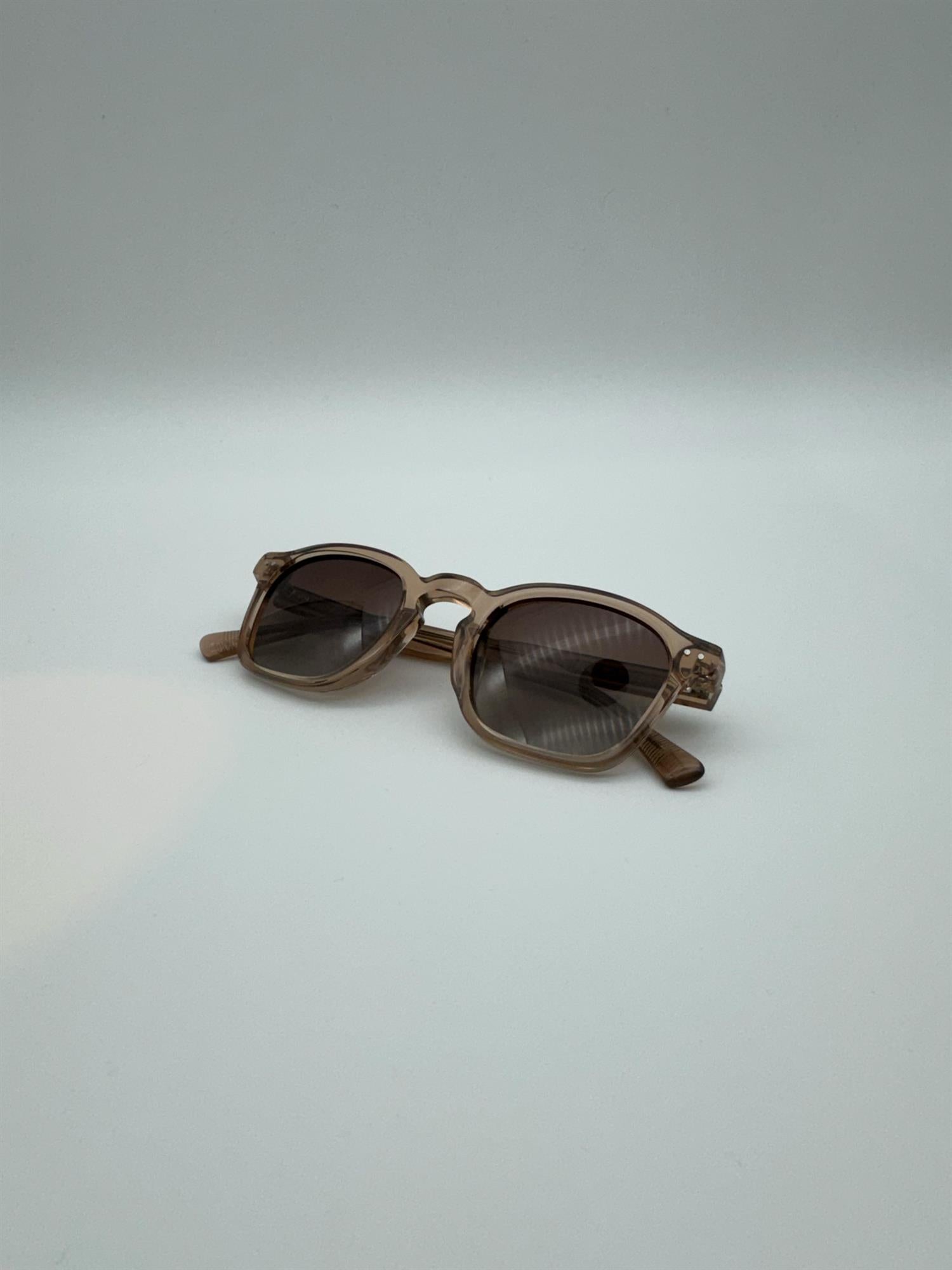 Oslo - Clear Light Brown