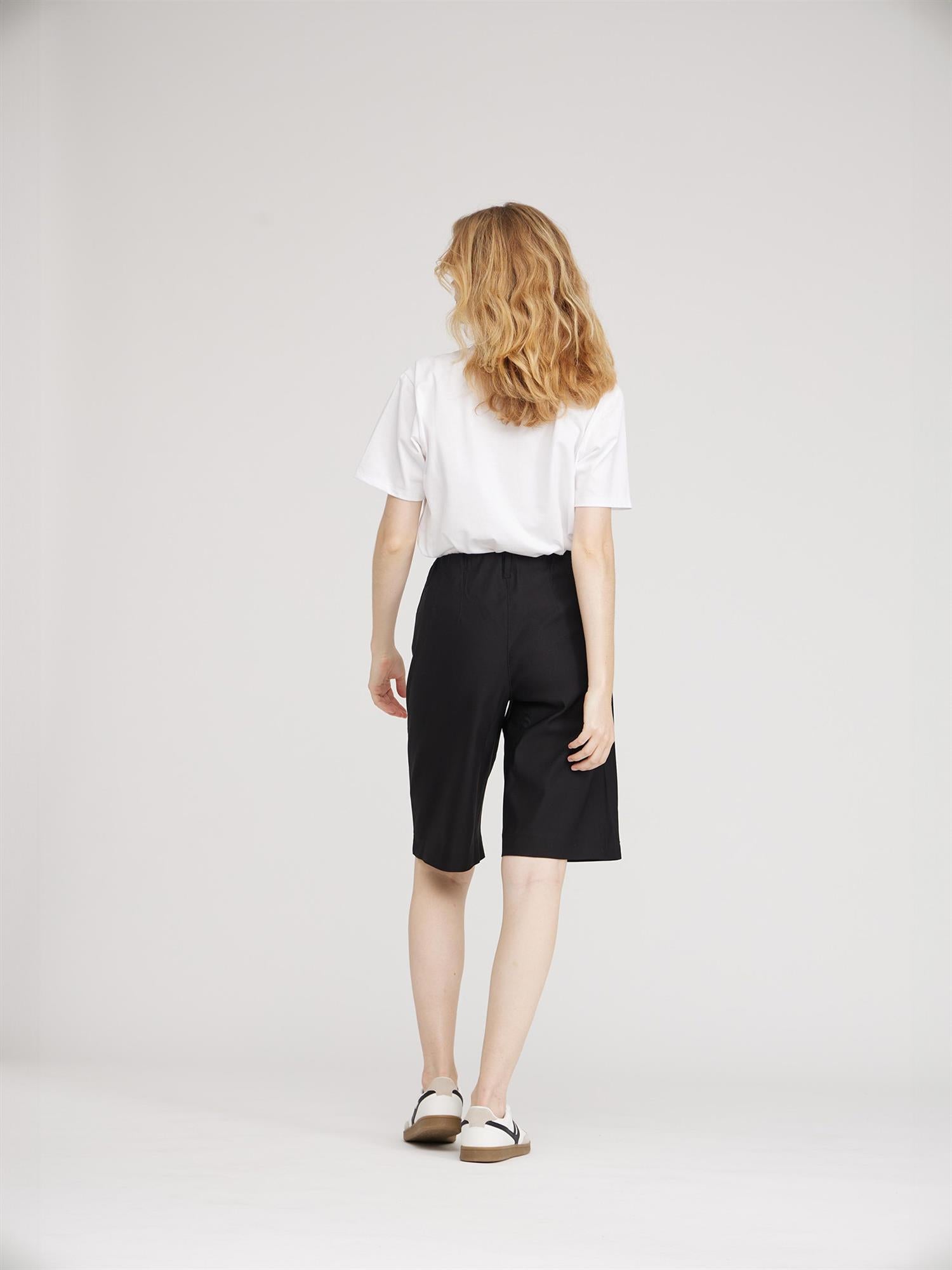 Donna Loose Shorts - Black