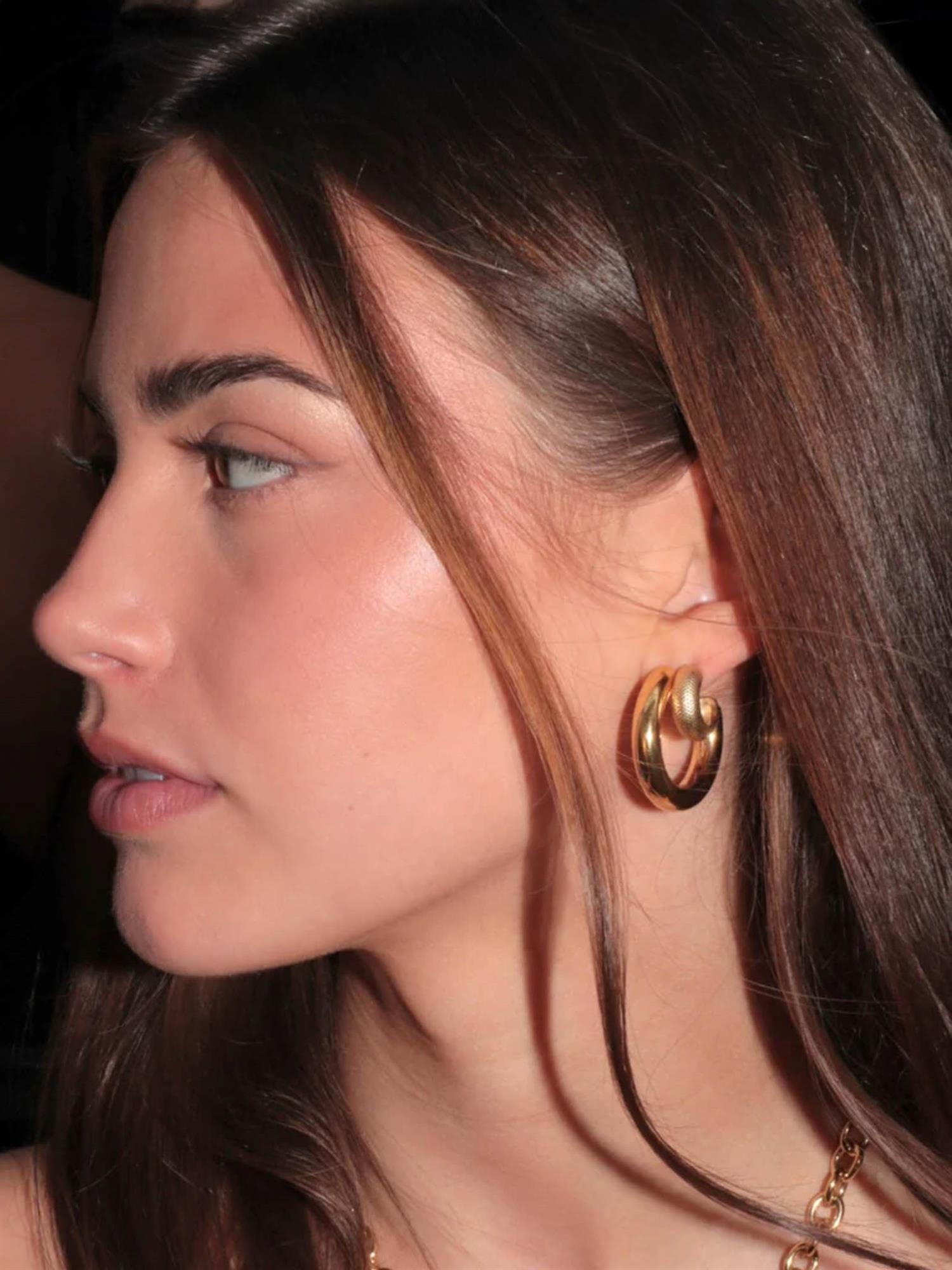 Aura  hoops medium gold plated