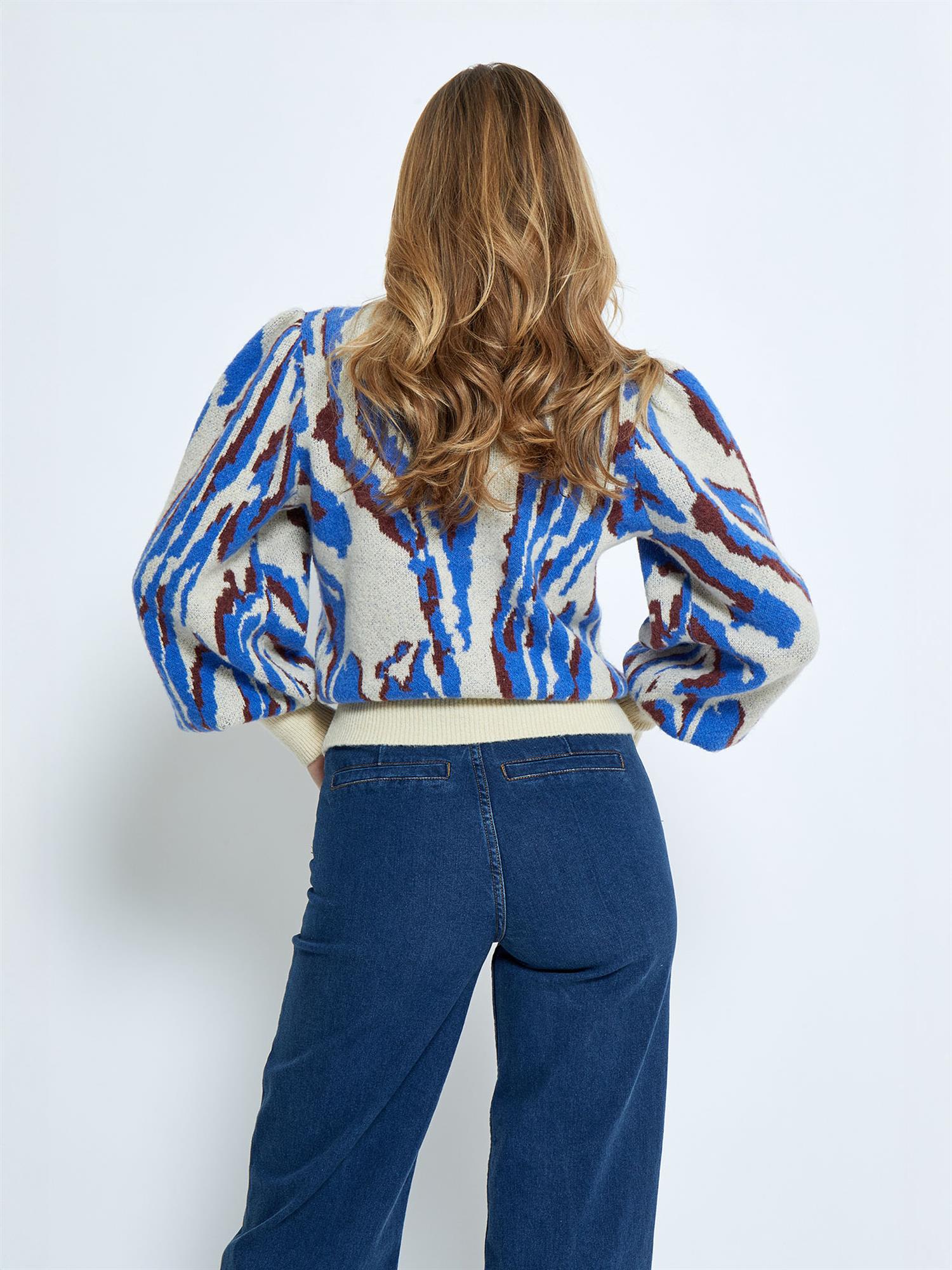 Floria Round Neck Knit Pullover