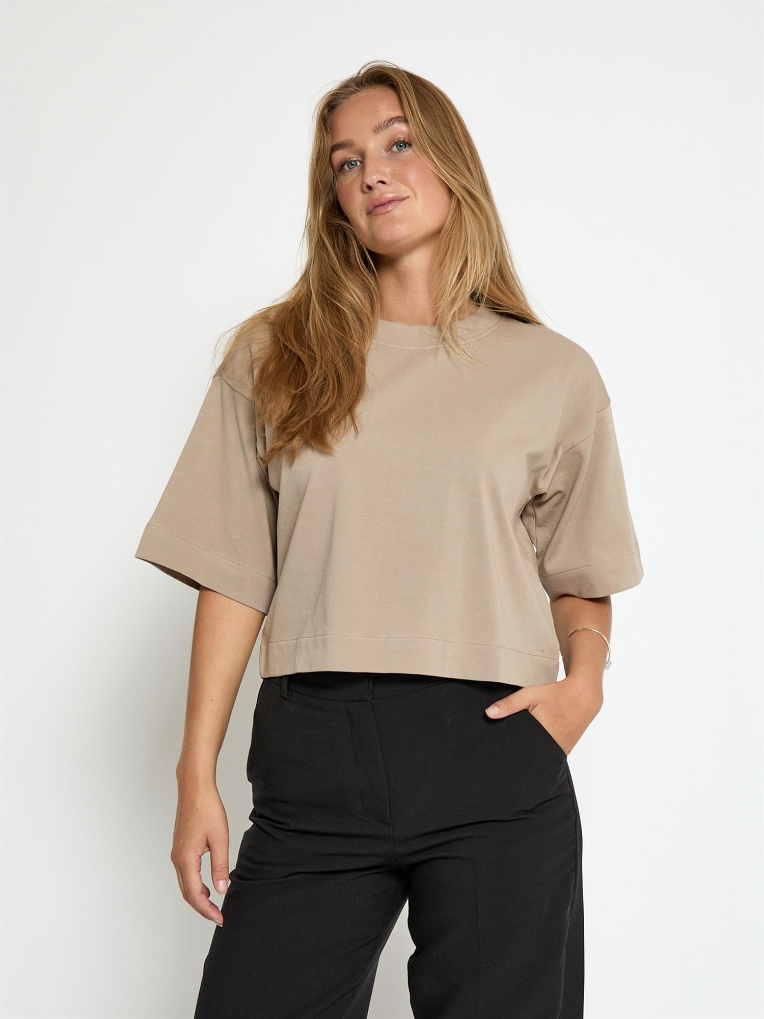 Gamma cropped GOTS t-shirt