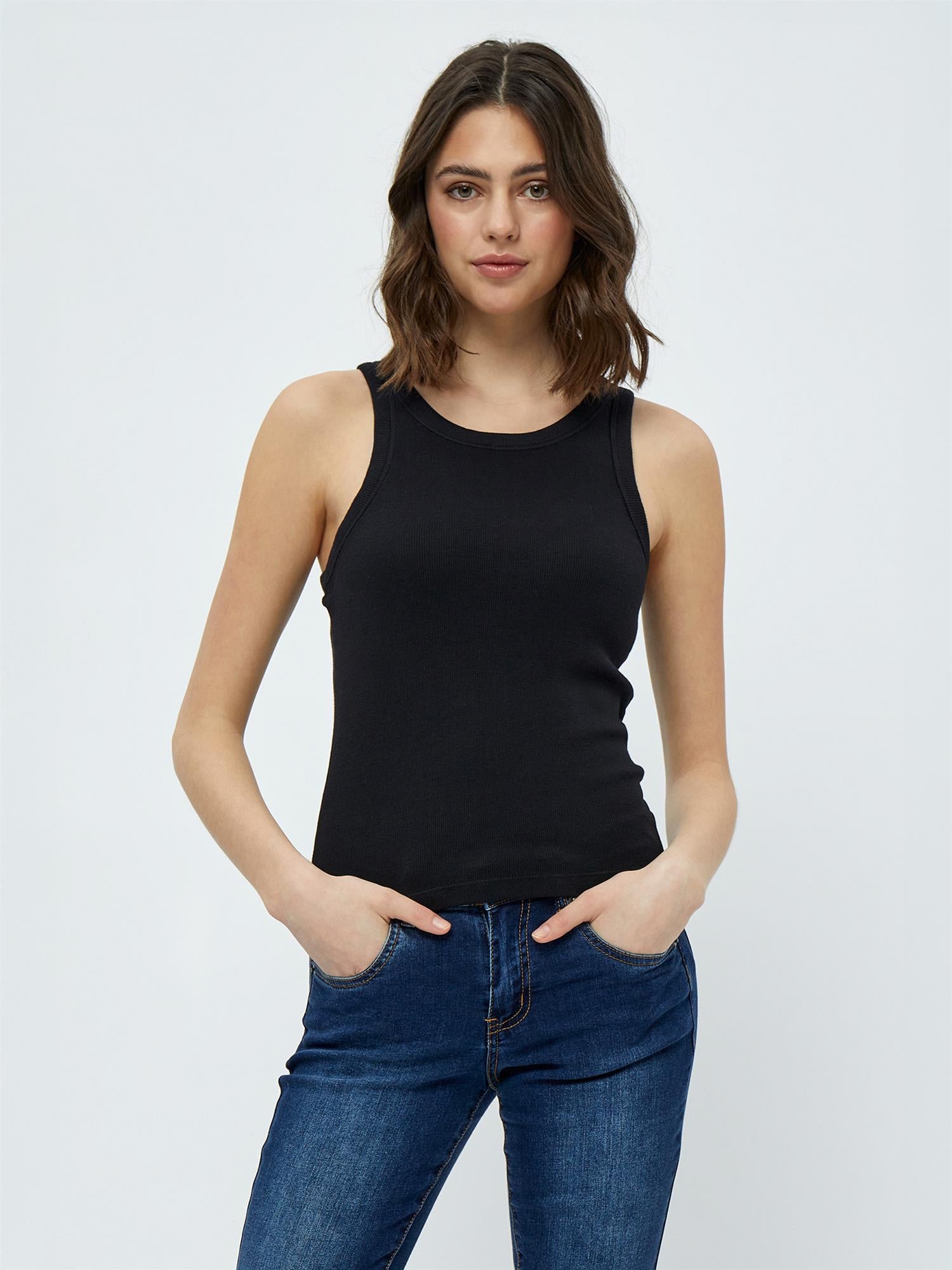 Dareen GOTS Tank Top - Black