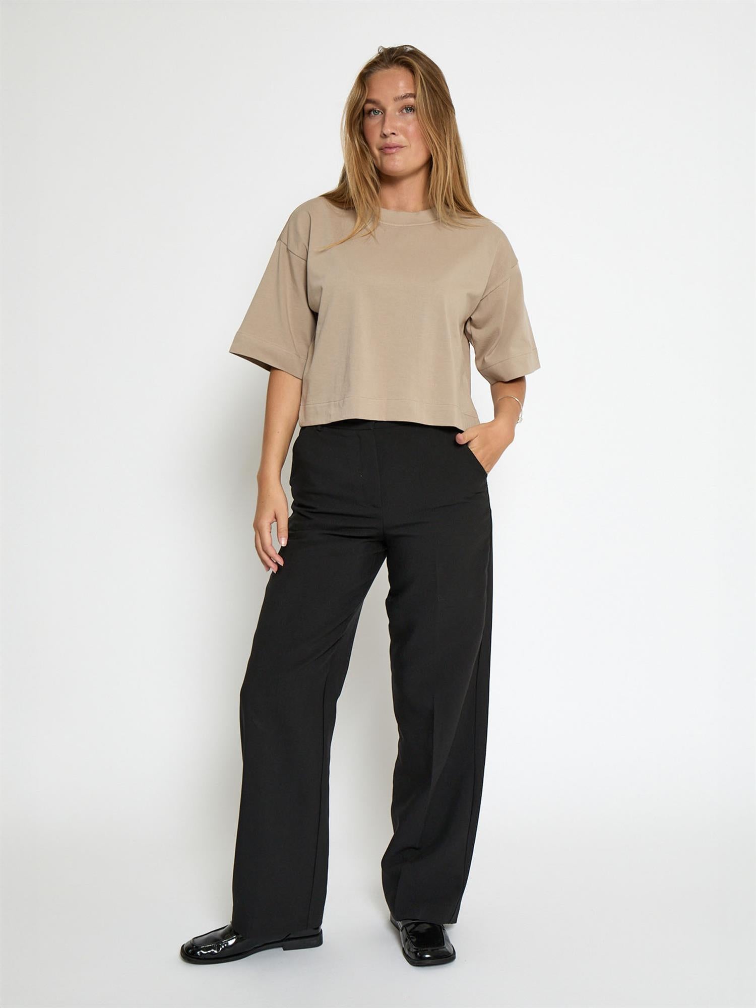 Gamma cropped GOTS t-shirt