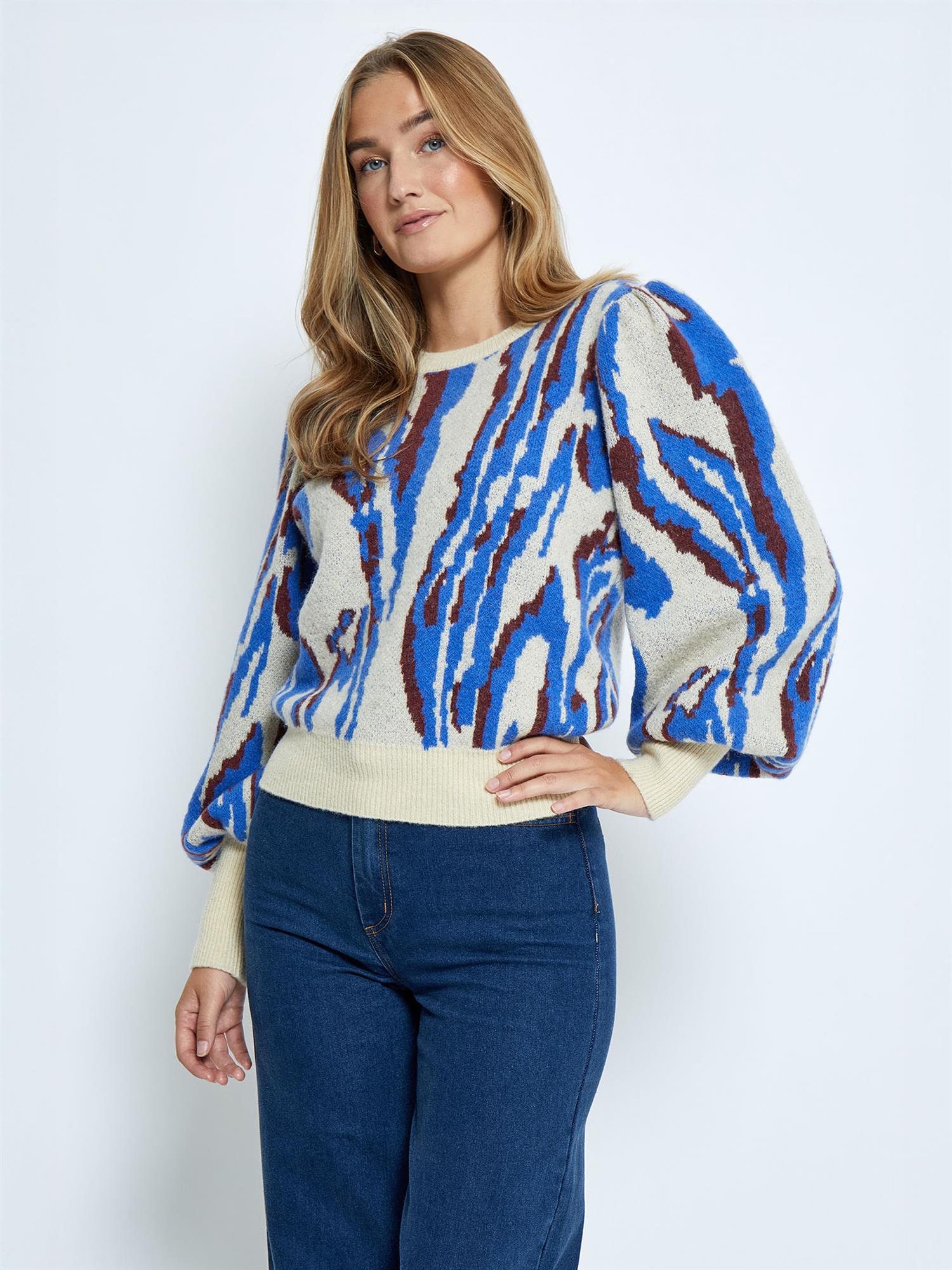 Floria Round Neck Knit Pullover