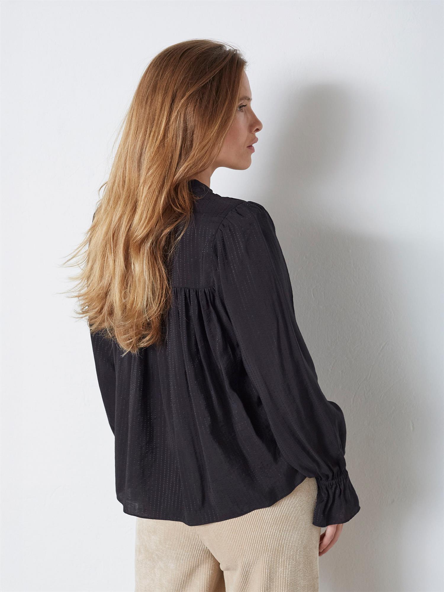 Niam blouse