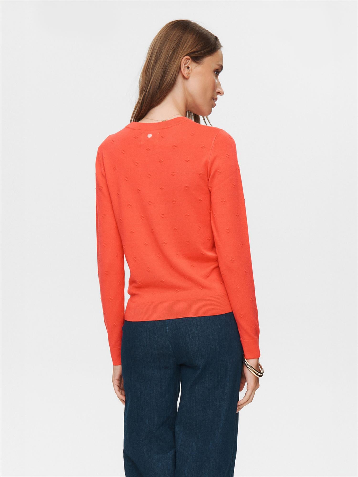 ASHTON PULLOVER