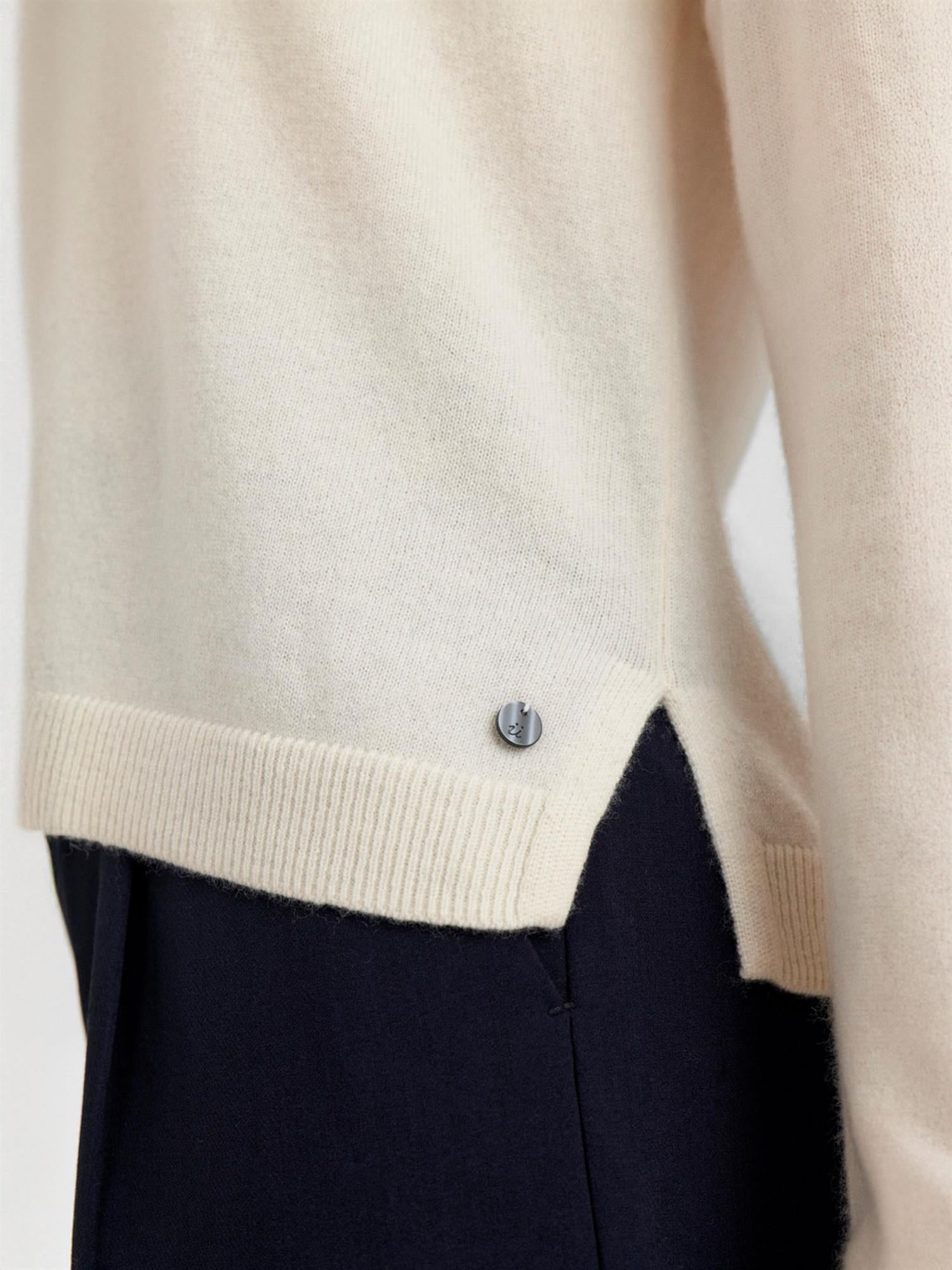 KASHA PULLOVER