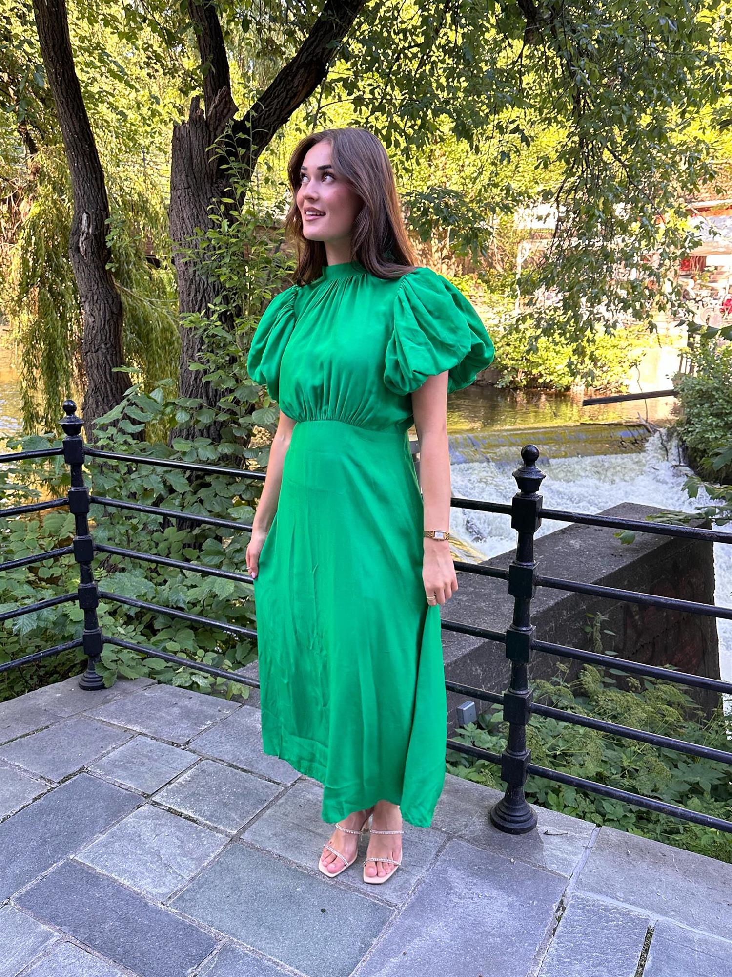 Alicia Puff Short Sleeve Open Back Midi Dress